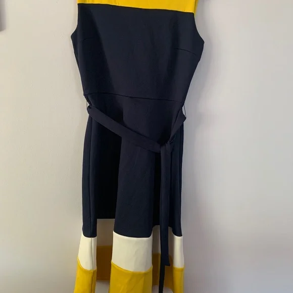 Navy blue dress with yellow and white - Picture 2 of 4